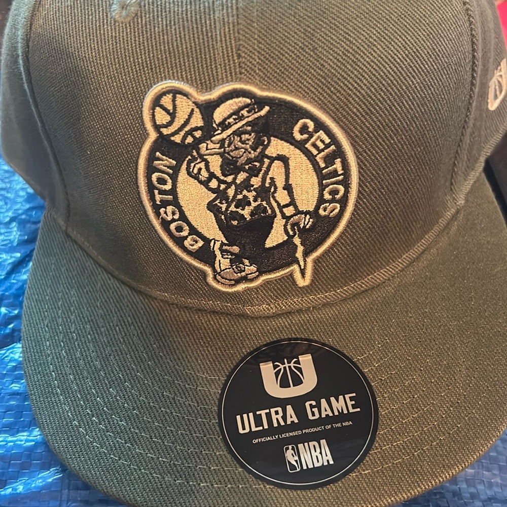 New W tags Boston Celtics Hat